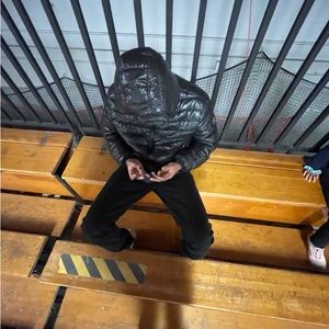 Meet your Posher, Corey